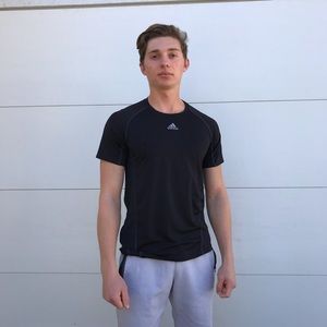 Adidas Men’s Athlethic Black t-shirt sz M